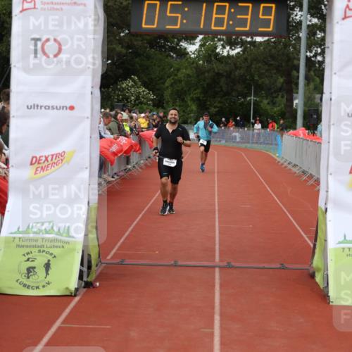 14.06.2026 - 7 Türme Triathlon Andreas Tolksdorf http://msf.ph/oto/9807372 14.06.2026 16:18:38 Ziel 1288, 1326, 1378 meine-sportfotos.de