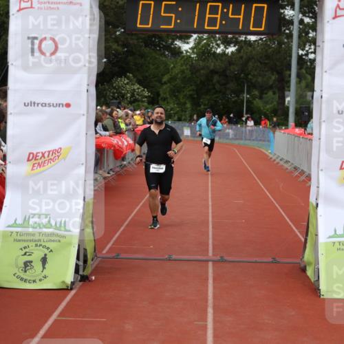 14.06.2026 - 7 Türme Triathlon Andreas Tolksdorf http://msf.ph/oto/9807375 14.06.2026 16:18:39 Ziel 1288, 1326, 1378 meine-sportfotos.de