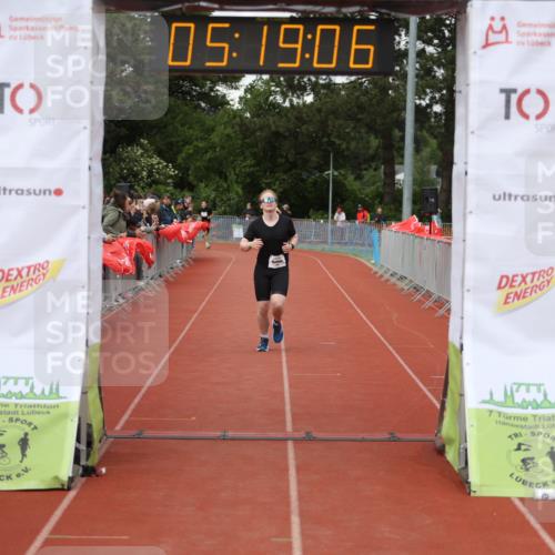 14.06.2026 - 7 Türme Triathlon Andreas Tolksdorf http://msf.ph/oto/9807386 14.06.2026 16:19:05 Ziel 1296 meine-sportfotos.de