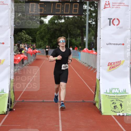 14.06.2026 - 7 Türme Triathlon Andreas Tolksdorf http://msf.ph/oto/9807392 14.06.2026 16:19:07 Ziel 1296 meine-sportfotos.de