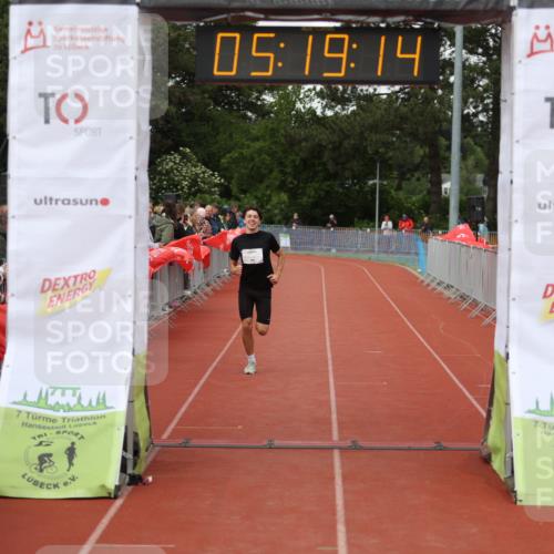 14.06.2026 - 7 Türme Triathlon Andreas Tolksdorf http://msf.ph/oto/9807393 14.06.2026 16:19:13 Ziel 1296 meine-sportfotos.de