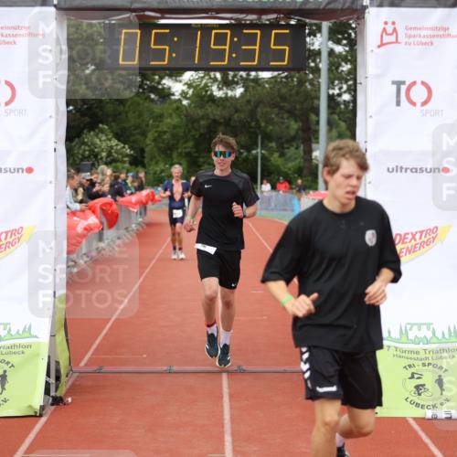 14.06.2026 - 7 Türme Triathlon Andreas Tolksdorf http://msf.ph/oto/9807404 14.06.2026 16:19:34 Ziel 1381, 1387, 1489 meine-sportfotos.de