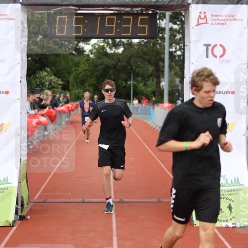 14.06.2026 - 7 Türme Triathlon Andreas Tolksdorf http://msf.ph/oto/9807405 14.06.2026 16:19:34 Ziel 1381, 1387, 1489 meine-sportfotos.de