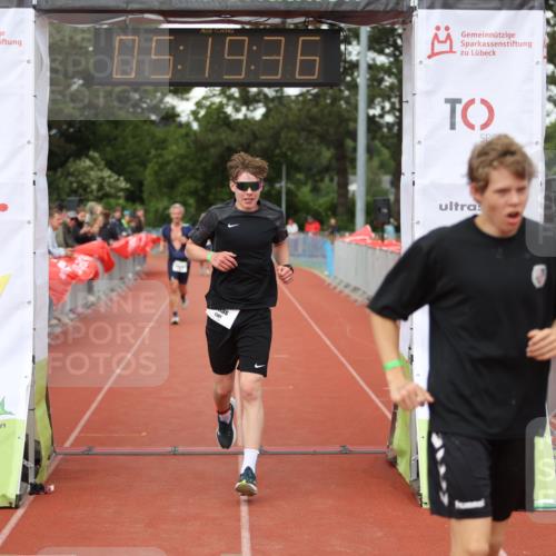 14.06.2026 - 7 Türme Triathlon Andreas Tolksdorf http://msf.ph/oto/9807406 14.06.2026 16:19:35 Ziel 1381, 1387, 1489 meine-sportfotos.de