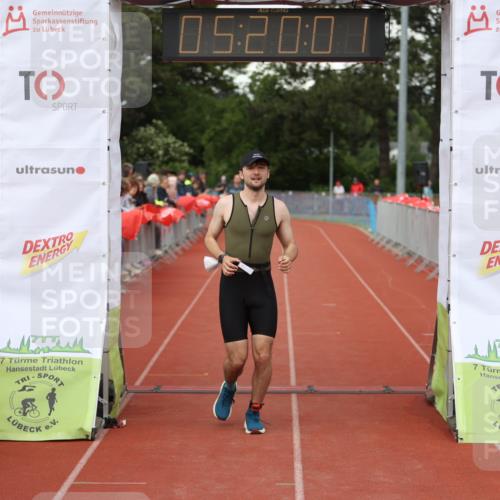 14.06.2026 - 7 Türme Triathlon Andreas Tolksdorf http://msf.ph/oto/9807429 14.06.2026 16:20:00 Ziel 902 meine-sportfotos.de