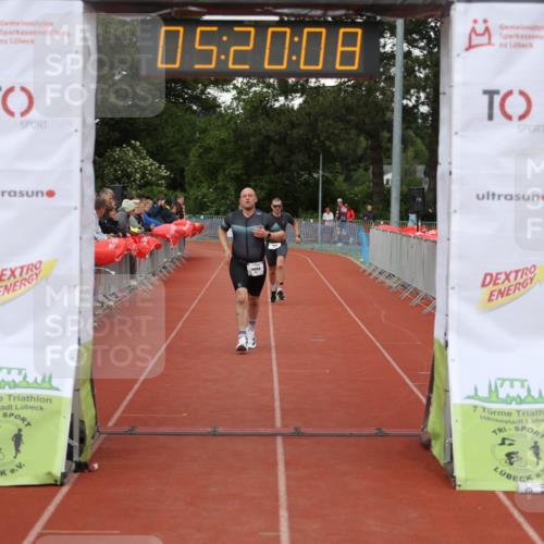 14.06.2026 - 7 Türme Triathlon Andreas Tolksdorf http://msf.ph/oto/9807435 14.06.2026 16:20:07 Ziel 902, 1268, 1301 meine-sportfotos.de