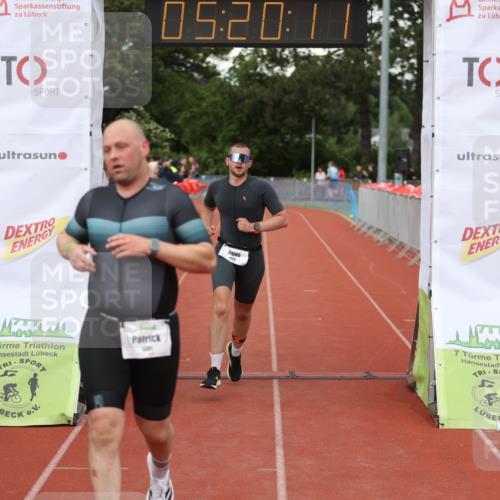 14.06.2026 - 7 Türme Triathlon Andreas Tolksdorf http://msf.ph/oto/9807441 14.06.2026 16:20:10 Ziel 1268, 1301 meine-sportfotos.de