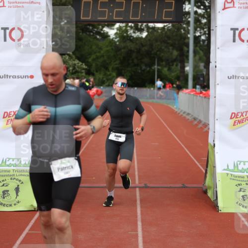 14.06.2026 - 7 Türme Triathlon Andreas Tolksdorf http://msf.ph/oto/9807442 14.06.2026 16:20:11 Ziel 1268, 1301 meine-sportfotos.de