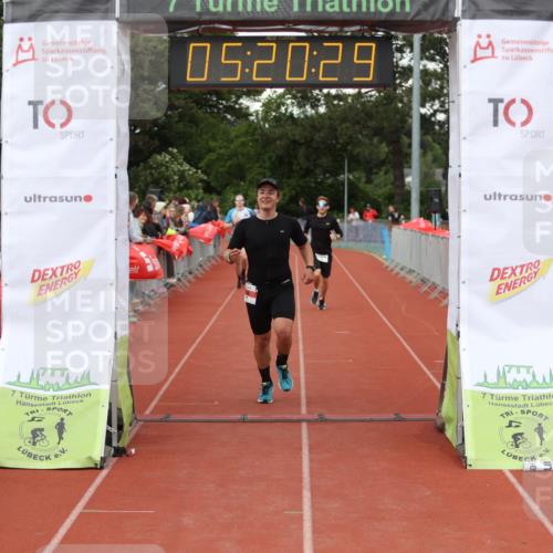 14.06.2026 - 7 Türme Triathlon Andreas Tolksdorf http://msf.ph/oto/9807448 14.06.2026 16:20:27 Ziel 758, 1388, 1430 meine-sportfotos.de