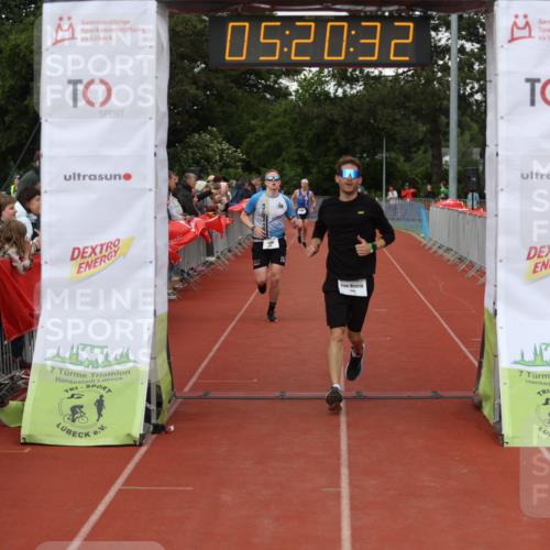 14.06.2026 - 7 Türme Triathlon Andreas Tolksdorf http://msf.ph/oto/9807457 14.06.2026 16:20:31 Ziel 758, 1388, 1430 meine-sportfotos.de