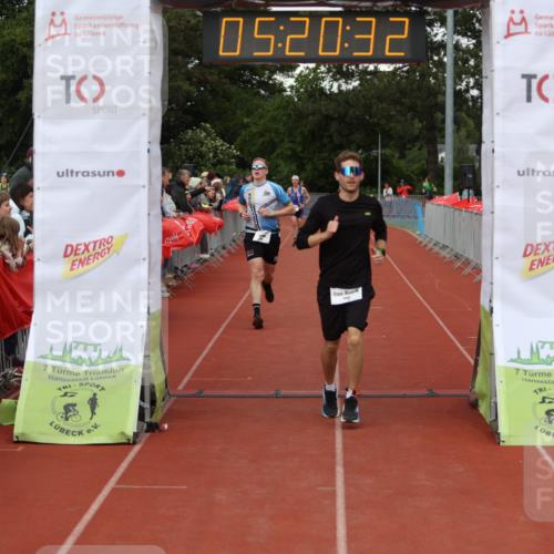 14.06.2026 - 7 Türme Triathlon Andreas Tolksdorf http://msf.ph/oto/9807458 14.06.2026 16:20:31 Ziel 758, 1388, 1430 meine-sportfotos.de