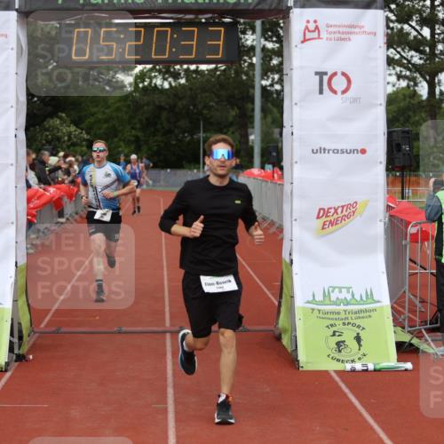 14.06.2026 - 7 Türme Triathlon Andreas Tolksdorf http://msf.ph/oto/9807460 14.06.2026 16:20:32 Ziel 758, 1388, 1430 meine-sportfotos.de