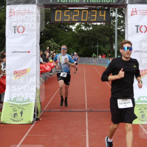 14.06.2026 - 7 Türme Triathlon Andreas Tolksdorf http://msf.ph/oto/9807461 14.06.2026 16:20:33 Ziel 758, 1294, 1388, 1430 meine-sportfotos.de