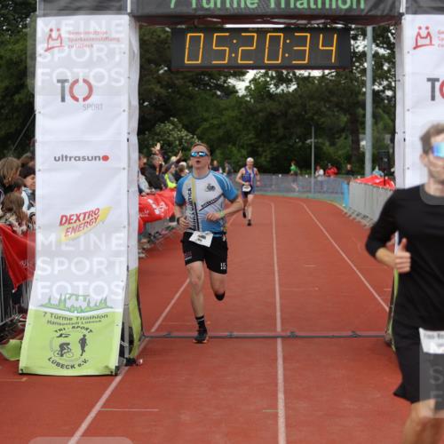 14.06.2026 - 7 Türme Triathlon Andreas Tolksdorf http://msf.ph/oto/9807462 14.06.2026 16:20:33 Ziel 758, 1294, 1388, 1430 meine-sportfotos.de