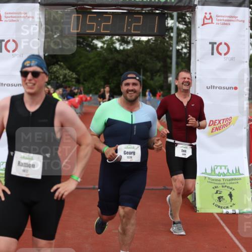 14.06.2026 - 7 Türme Triathlon Andreas Tolksdorf http://msf.ph/oto/9807512 14.06.2026 16:21:20 Ziel 704, 1226, 1338, 1417 meine-sportfotos.de
