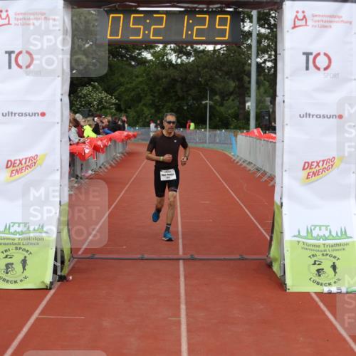 14.06.2026 - 7 Türme Triathlon Andreas Tolksdorf http://msf.ph/oto/9807521 14.06.2026 16:21:28 Ziel 704, 1228 meine-sportfotos.de