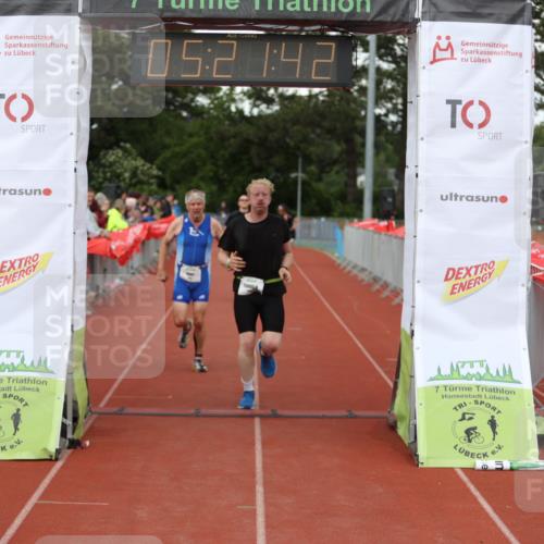 14.06.2026 - 7 Türme Triathlon Andreas Tolksdorf http://msf.ph/oto/9807529 14.06.2026 16:21:41 Ziel 1321, 1357, 1392 meine-sportfotos.de