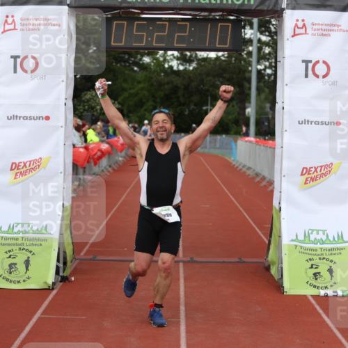 14.06.2026 - 7 Türme Triathlon Andreas Tolksdorf http://msf.ph/oto/9807557 14.06.2026 16:22:09 Ziel 626, 1340, 1350 meine-sportfotos.de