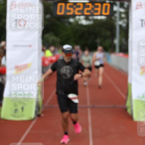 14.06.2026 - 7 Türme Triathlon Andreas Tolksdorf http://msf.ph/oto/9807571 14.06.2026 16:22:29 Ziel 819, 939, 1366, 1800 meine-sportfotos.de