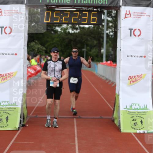 14.06.2026 - 7 Türme Triathlon Andreas Tolksdorf http://msf.ph/oto/9807574 14.06.2026 16:22:35 Ziel 819, 874, 939, 1366, 1800 meine-sportfotos.de