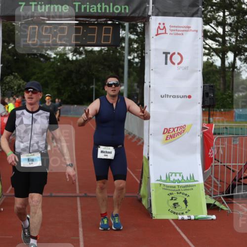 14.06.2026 - 7 Türme Triathlon Andreas Tolksdorf http://msf.ph/oto/9807578 14.06.2026 16:22:37 Ziel 874, 939, 1366, 1800 meine-sportfotos.de