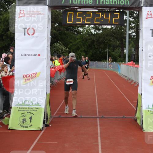 14.06.2026 - 7 Türme Triathlon Andreas Tolksdorf http://msf.ph/oto/9807580 14.06.2026 16:22:41 Ziel 874, 939, 1261, 1366 meine-sportfotos.de