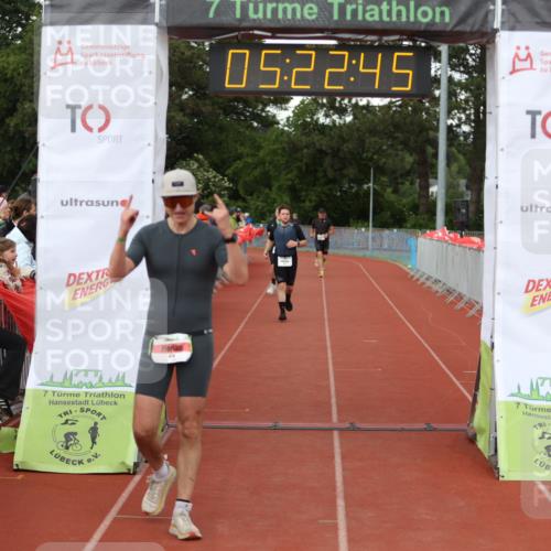 14.06.2026 - 7 Türme Triathlon Andreas Tolksdorf http://msf.ph/oto/9807586 14.06.2026 16:22:44 Ziel 874, 1261, 1316, 1366, 1446, 1487 meine-sportfotos.de