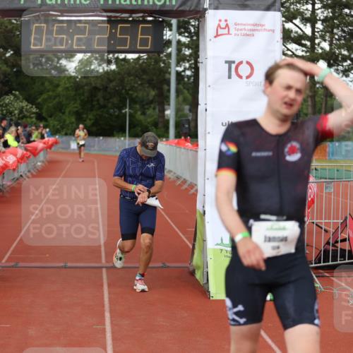 14.06.2026 - 7 Türme Triathlon Andreas Tolksdorf http://msf.ph/oto/9807599 14.06.2026 16:22:55 Ziel 1261, 1316, 1422, 1446, 1487 meine-sportfotos.de