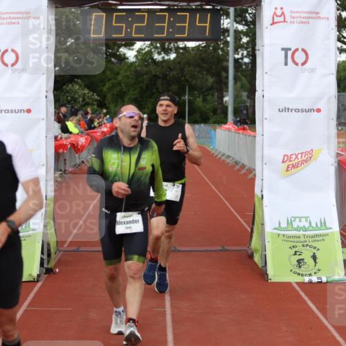 14.06.2026 - 7 Türme Triathlon Andreas Tolksdorf http://msf.ph/oto/9807639 14.06.2026 16:23:32 Ziel 697, 783, 1267, 1339, 1356 meine-sportfotos.de