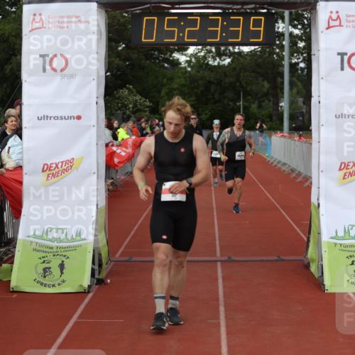 14.06.2026 - 7 Türme Triathlon Andreas Tolksdorf http://msf.ph/oto/9807643 14.06.2026 16:23:38 Ziel 697, 783, 1205, 1267, 1339, 1345, 1356, 1420 meine-sportfotos.de