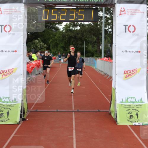 14.06.2026 - 7 Türme Triathlon Andreas Tolksdorf http://msf.ph/oto/9807653 14.06.2026 16:23:49 Ziel 867, 868, 1205, 1324, 1345, 1420 meine-sportfotos.de