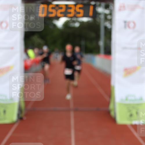 14.06.2026 - 7 Türme Triathlon Andreas Tolksdorf http://msf.ph/oto/9807655 14.06.2026 16:23:50 Ziel 867, 868, 1324, 1345, 1420 meine-sportfotos.de
