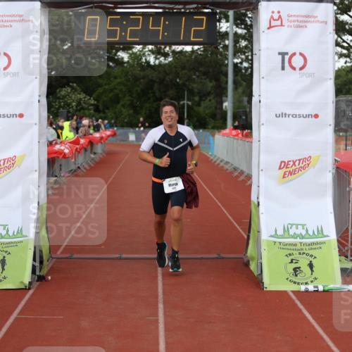 14.06.2026 - 7 Türme Triathlon Andreas Tolksdorf http://msf.ph/oto/9807673 14.06.2026 16:24:11 Ziel 601, 1277, 1453 meine-sportfotos.de