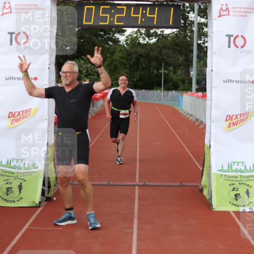 14.06.2026 - 7 Türme Triathlon Andreas Tolksdorf http://msf.ph/oto/9807682 14.06.2026 16:24:39 Ziel 620, 1211 meine-sportfotos.de