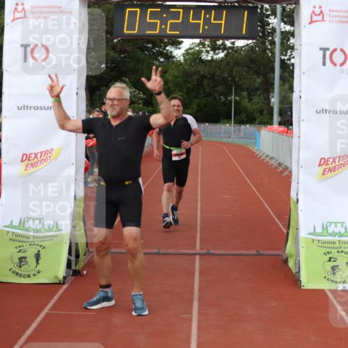 14.06.2026 - 7 Türme Triathlon Andreas Tolksdorf http://msf.ph/oto/9807683 14.06.2026 16:24:39 Ziel 620, 1211 meine-sportfotos.de
