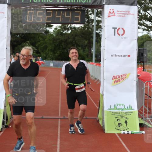 14.06.2026 - 7 Türme Triathlon Andreas Tolksdorf http://msf.ph/oto/9807684 14.06.2026 16:24:41 Ziel 620, 1211 meine-sportfotos.de