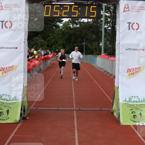 14.06.2026 - 7 Türme Triathlon Andreas Tolksdorf http://msf.ph/oto/9807695 14.06.2026 16:25:14 Ziel 970, 1323, 1460 meine-sportfotos.de