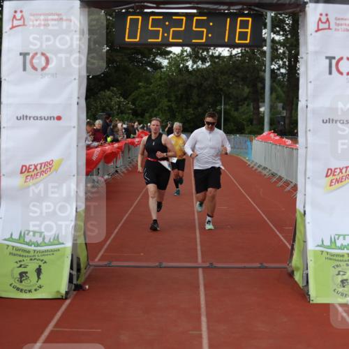 14.06.2026 - 7 Türme Triathlon Andreas Tolksdorf http://msf.ph/oto/9807701 14.06.2026 16:25:16 Ziel 970, 1323, 1460 meine-sportfotos.de