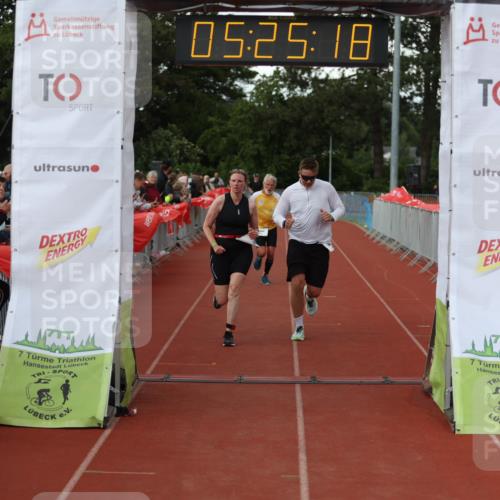 14.06.2026 - 7 Türme Triathlon Andreas Tolksdorf http://msf.ph/oto/9807706 14.06.2026 16:25:16 Ziel 970, 1323, 1460 meine-sportfotos.de
