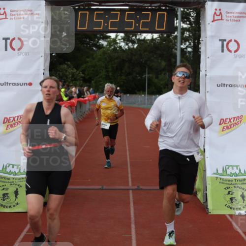14.06.2026 - 7 Türme Triathlon Andreas Tolksdorf http://msf.ph/oto/9807720 14.06.2026 16:25:19 Ziel 970, 1323, 1460 meine-sportfotos.de