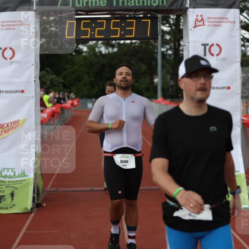 14.06.2026 - 7 Türme Triathlon Andreas Tolksdorf http://msf.ph/oto/9807750 14.06.2026 16:25:35 Ziel 680, 768, 1231, 1242, 1331 meine-sportfotos.de