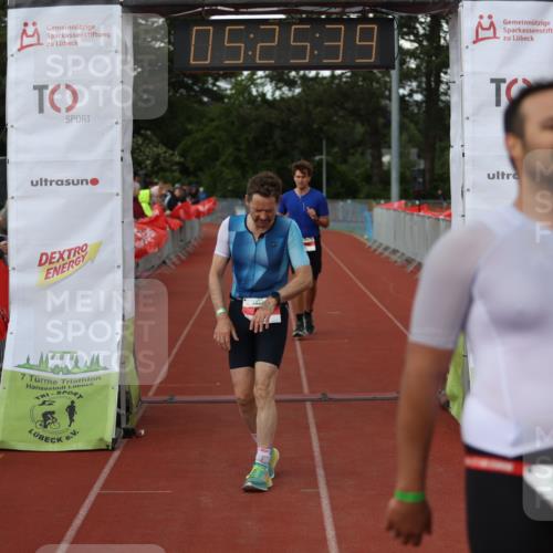 14.06.2026 - 7 Türme Triathlon Andreas Tolksdorf http://msf.ph/oto/9807756 14.06.2026 16:25:38 Ziel 680, 768, 1231, 1242, 1331 meine-sportfotos.de