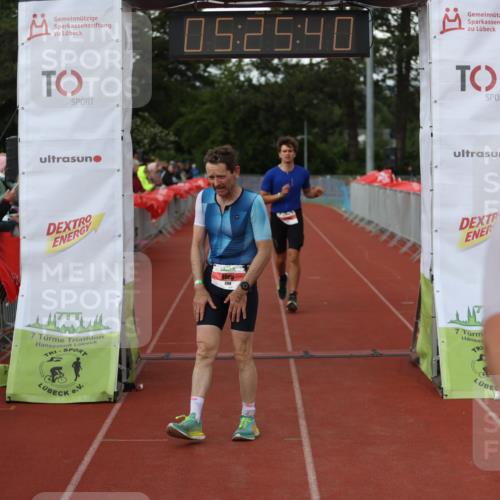 14.06.2026 - 7 Türme Triathlon Andreas Tolksdorf http://msf.ph/oto/9807763 14.06.2026 16:25:38 Ziel 680, 768, 1231, 1242, 1331 meine-sportfotos.de