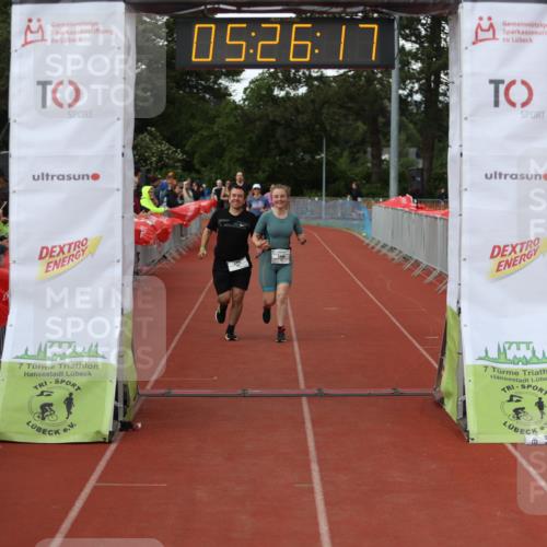 14.06.2026 - 7 Türme Triathlon Andreas Tolksdorf http://msf.ph/oto/9807809 14.06.2026 16:26:16 Ziel 672, 1457, 1777 meine-sportfotos.de
