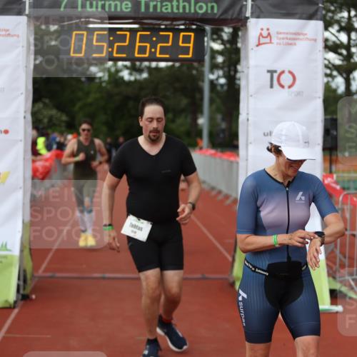 14.06.2026 - 7 Türme Triathlon Andreas Tolksdorf http://msf.ph/oto/9807861 14.06.2026 16:26:28 Ziel 672, 687, 854, 1124, 1310, 1775 meine-sportfotos.de