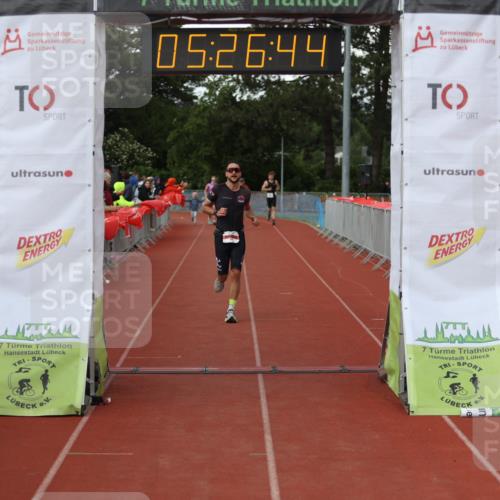 14.06.2026 - 7 Türme Triathlon Andreas Tolksdorf http://msf.ph/oto/9807902 14.06.2026 16:26:43 Ziel 695, 1775 meine-sportfotos.de