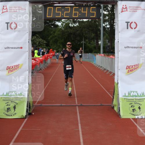 14.06.2026 - 7 Türme Triathlon Andreas Tolksdorf http://msf.ph/oto/9807914 14.06.2026 16:26:44 Ziel 695, 1775 meine-sportfotos.de