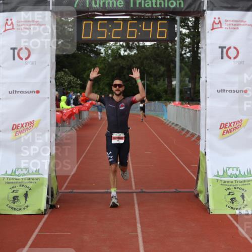 14.06.2026 - 7 Türme Triathlon Andreas Tolksdorf http://msf.ph/oto/9807919 14.06.2026 16:26:45 Ziel 695, 1254 meine-sportfotos.de