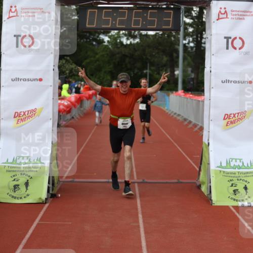 14.06.2026 - 7 Türme Triathlon Andreas Tolksdorf http://msf.ph/oto/9807945 14.06.2026 16:26:52 Ziel 695, 1022, 1254, 1396 meine-sportfotos.de