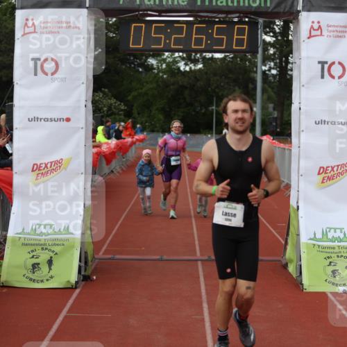 14.06.2026 - 7 Türme Triathlon Andreas Tolksdorf http://msf.ph/oto/9807989 14.06.2026 16:26:56 Ziel 1022, 1254, 1396 meine-sportfotos.de